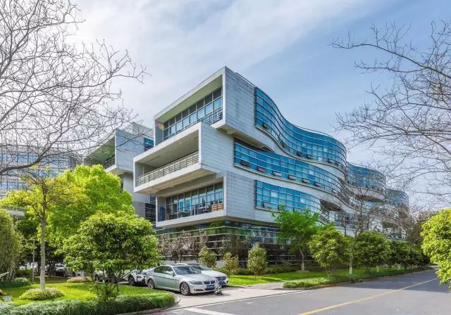 仙知機器人與上海交通大學攜手成立聯合實驗室，共拓智能制造新篇章